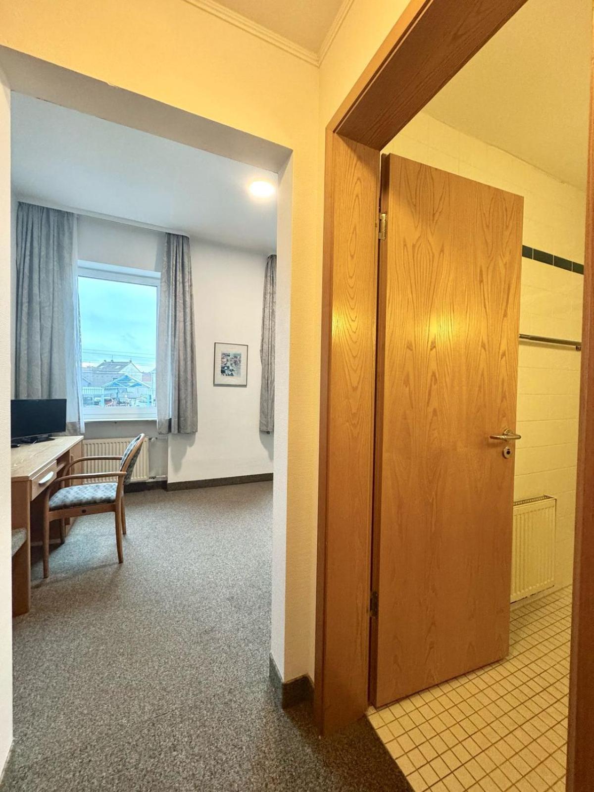 Ar Airport Hotel Rüsselsheim Exteriör bild
